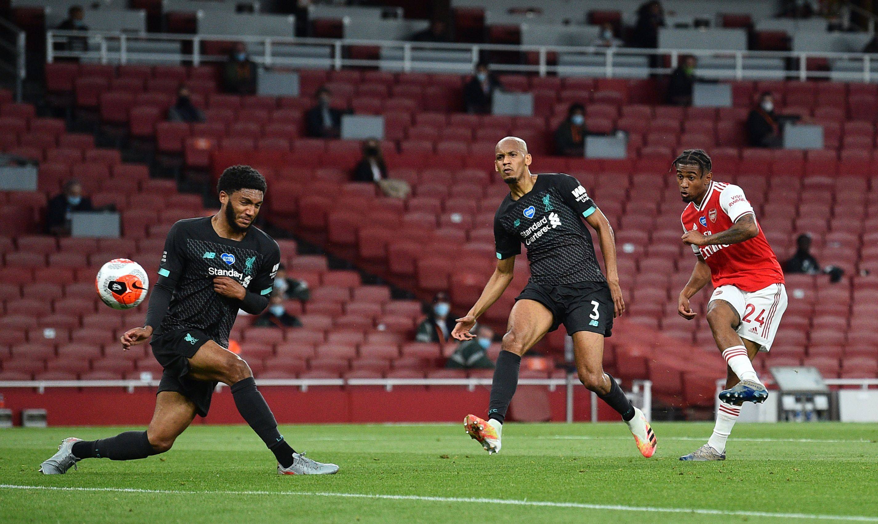 对垒无疑是 对垒无疑是